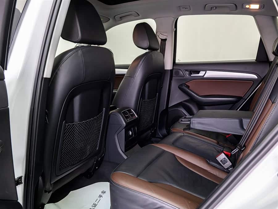 Audi Q5 2017 car image #8