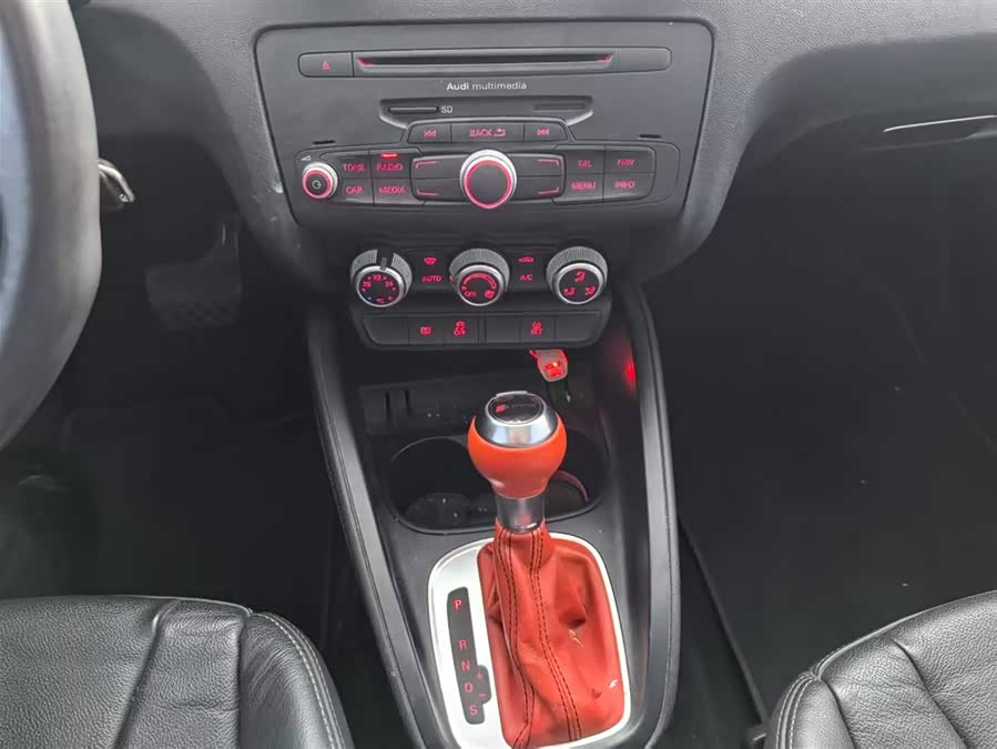 Audi A1 2014 car image #8