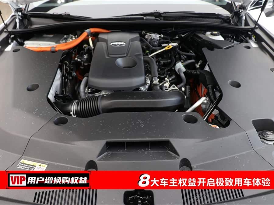 Toyota Crown 2025 صورة سيارة #8