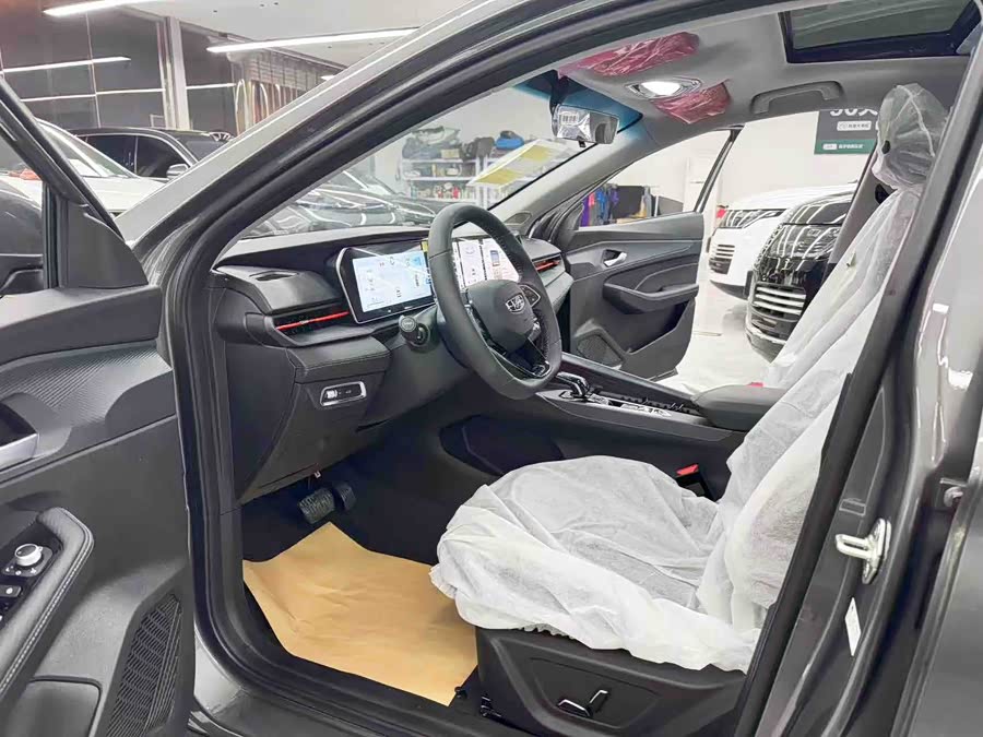 GEELY Binray 2025 car image #8