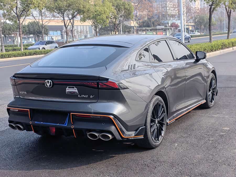 Changan UNI-V 2023 car image #8