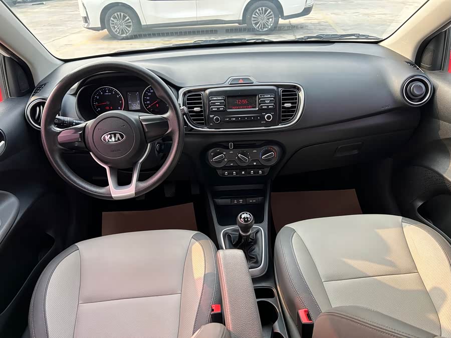 起亚 焕驰 2017 汽车图片 #8