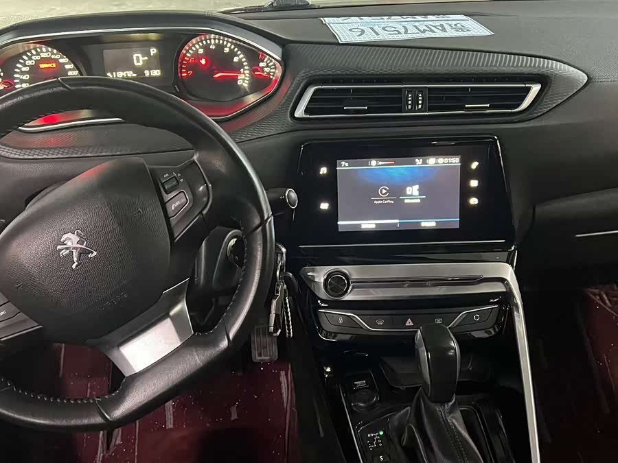Peugeot 308 2018 #8 Peugeot 308 2018 car image #8