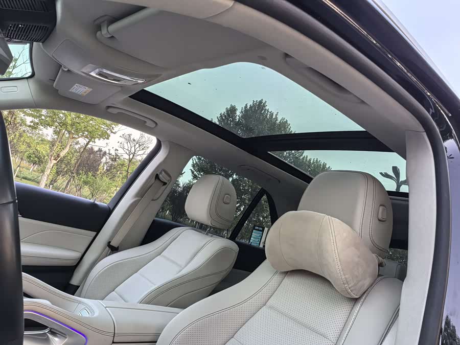 Mercedes-Benz GLE Class 2022 #8 Mercedes-Benz GLE Class 2022 car image #8