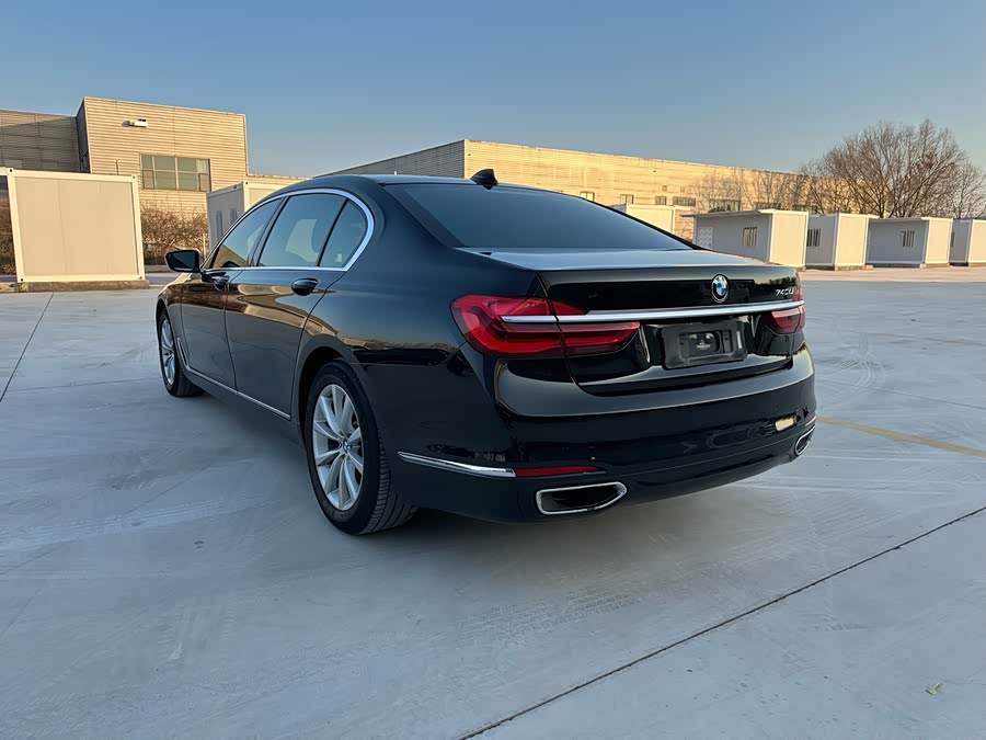 BMW 7 Series 2016 #8 BMW 7 Series 2016 car image #8