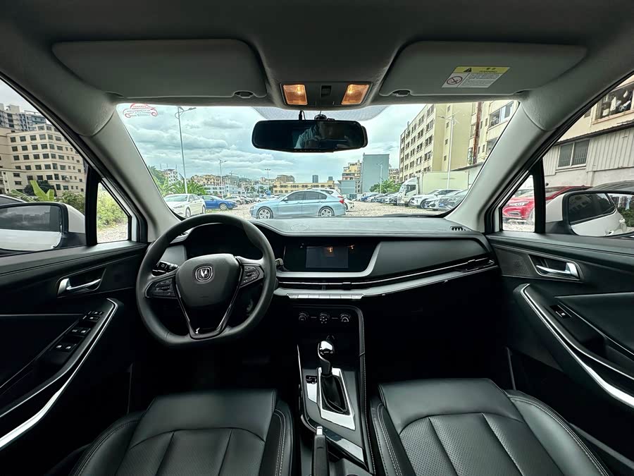 Changan CS15 2021 صورة سيارة #8