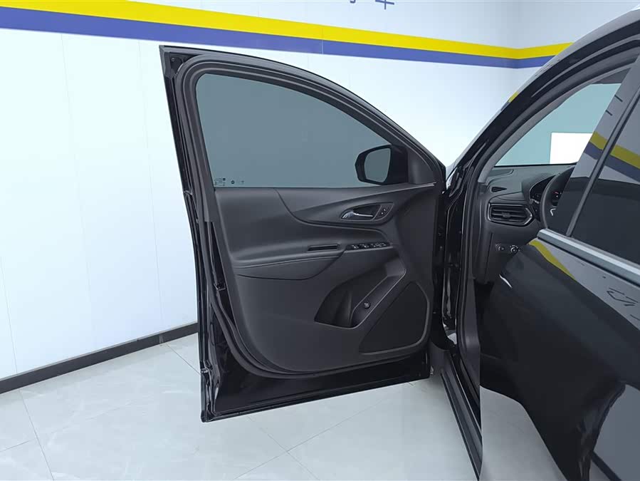 Chevrolet Equinox 2023 car image #8
