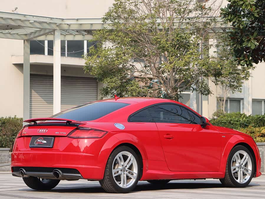 Audi TT 2017 car image #8