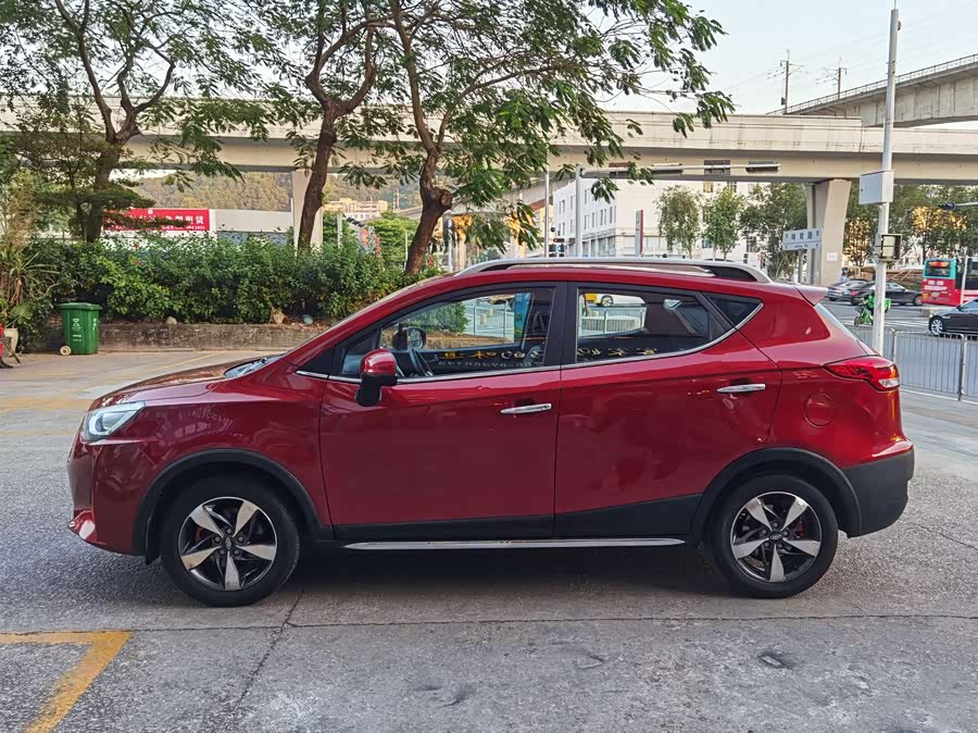 JAC 2017 #8 JAC 2017 car image #8