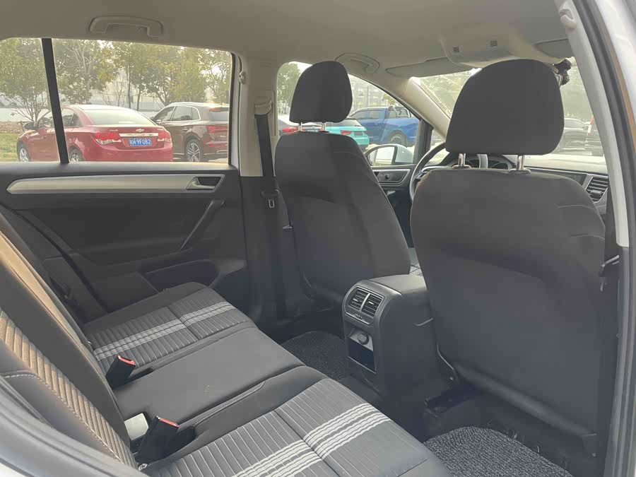 大众 高尔夫·嘉旅 2018 汽车图片 #8