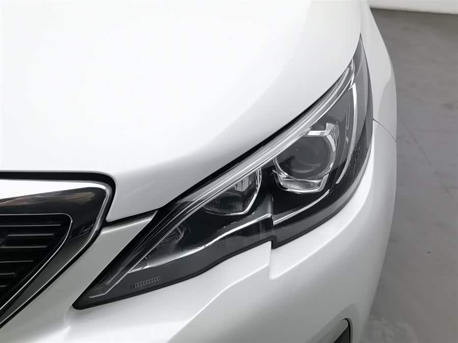 Peugeot 308 2017 car image #8