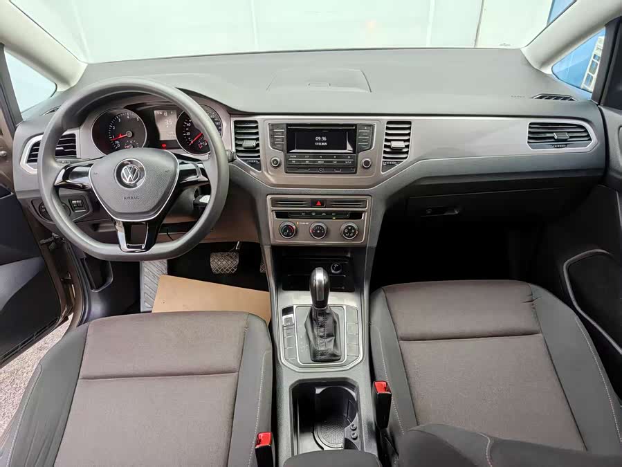 大众 高尔夫·嘉旅 2017 汽车图片 #8