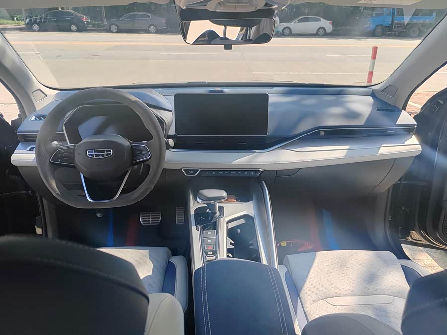 GEELY Preface 2022 car image #8