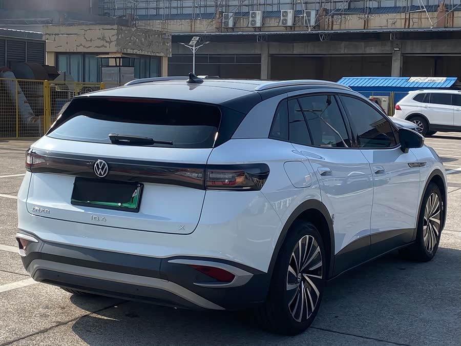 Volkswagen ID.4 X 2022 car image #8