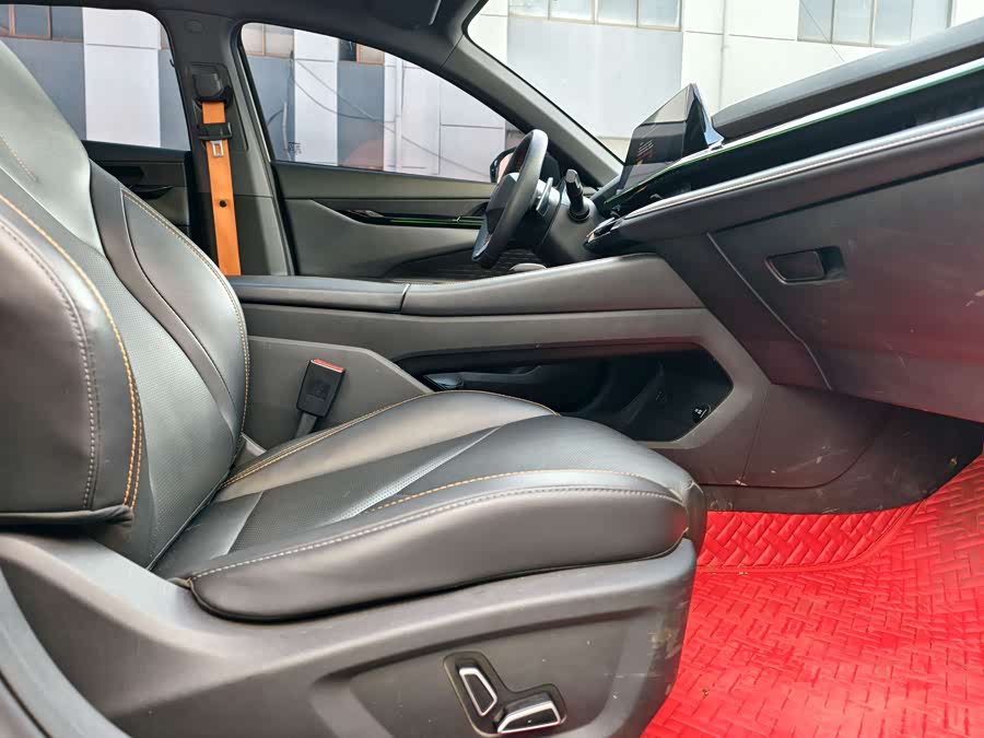 Changan UNI-V 2023 #8 Changan UNI-V 2023 car image #8