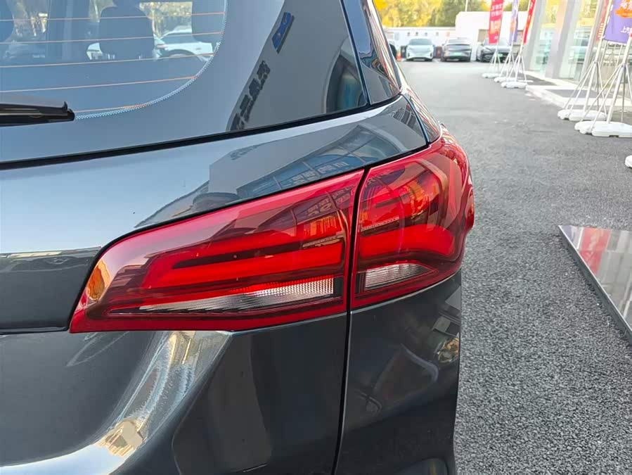 Chevrolet Equinox 2023 car image #8