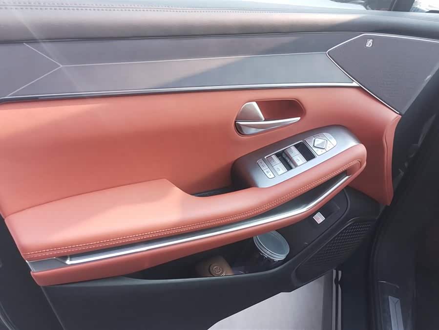 BYD Tang L 2025 #8 BYD Tang L 2025 immagine di auto #8