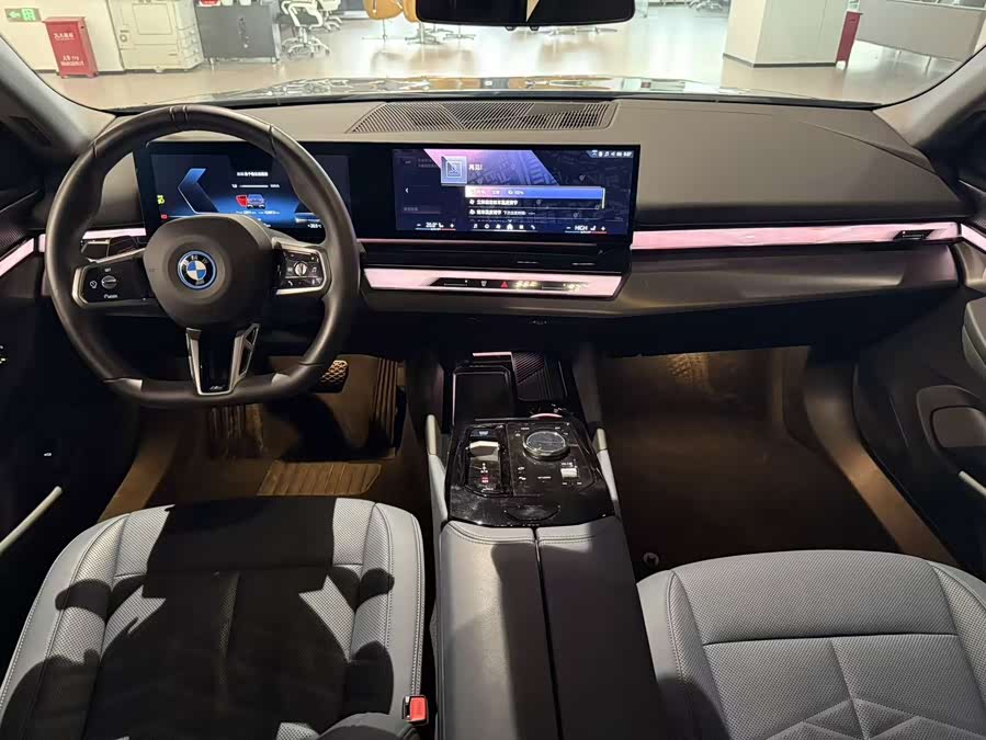 BMW i5 2024 #8 BMW i5 2024 car image #8