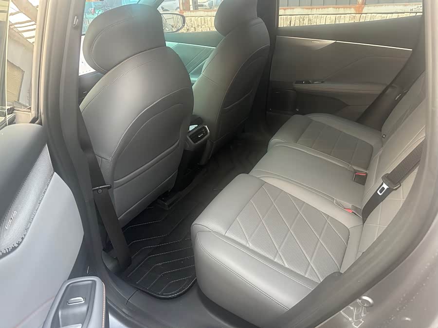 Deepal S05 2024 immagine di auto #8