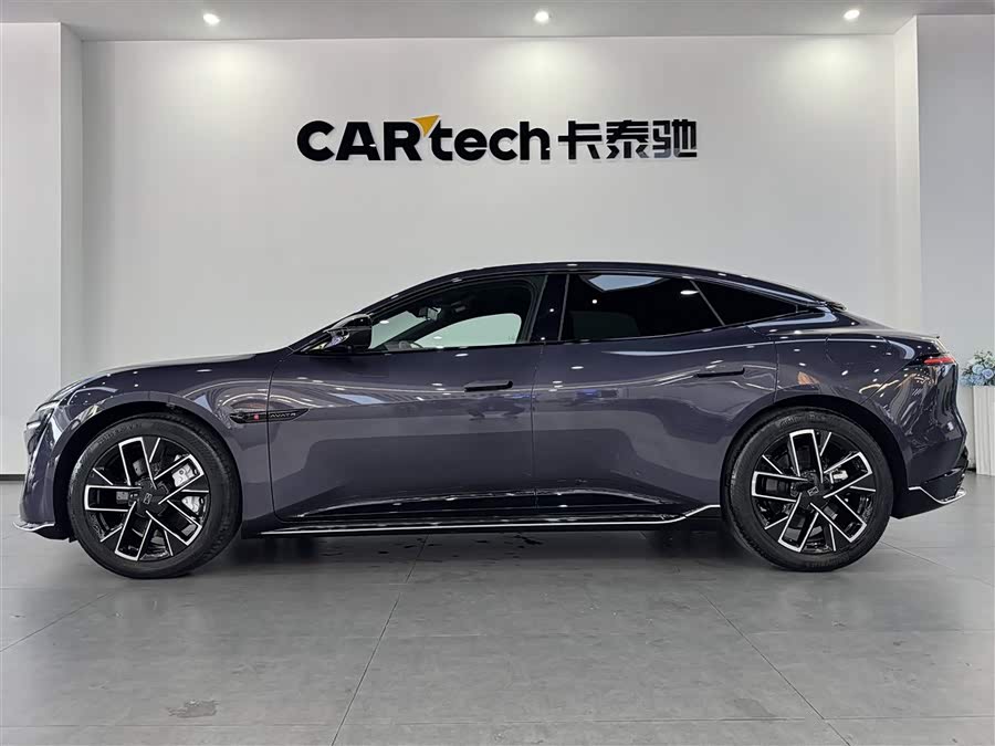 阿维塔 阿维塔06 2025 汽车图片 #8