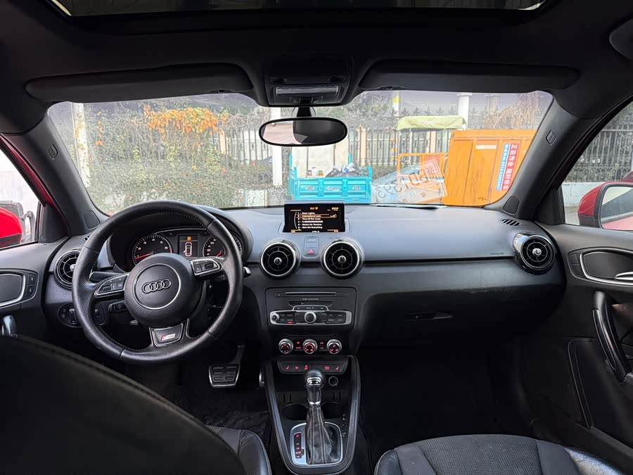 Audi A1 2017 car image #8