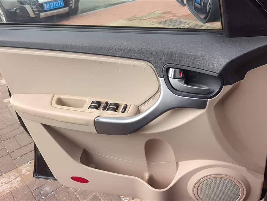 Chery Tiggo 3 2014 car image #8