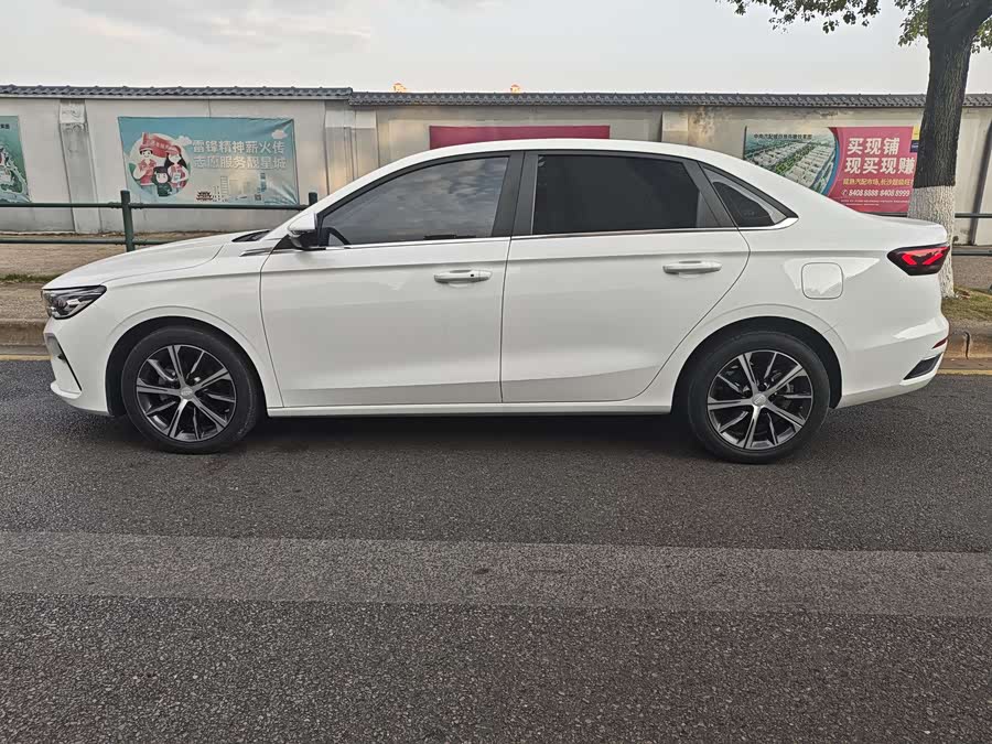 GEELY Emgrand 2023 car image #8