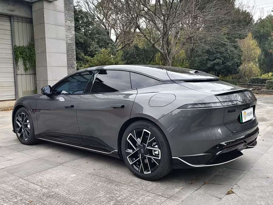 阿维塔 阿维塔06 2025 汽车图片 #8