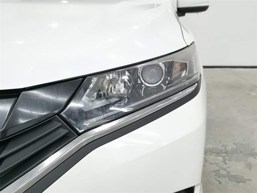 Honda Greiz 2016 صورة سيارة #8