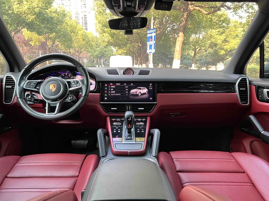 2022 car image #8