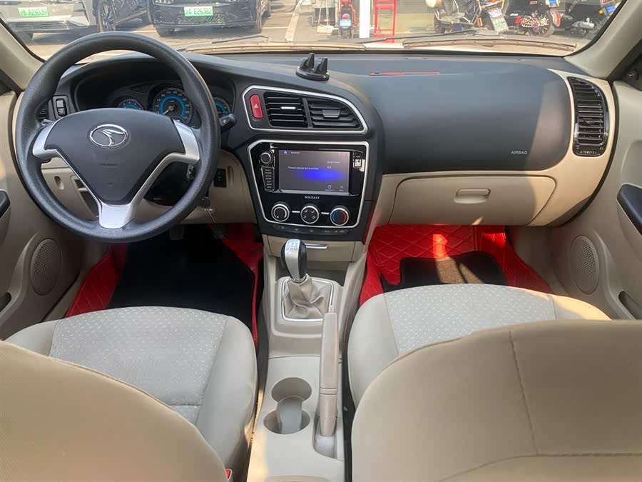 Soueast V3 Lingyue 2019 #8 Soueast V3 Lingyue 2019 car image #8