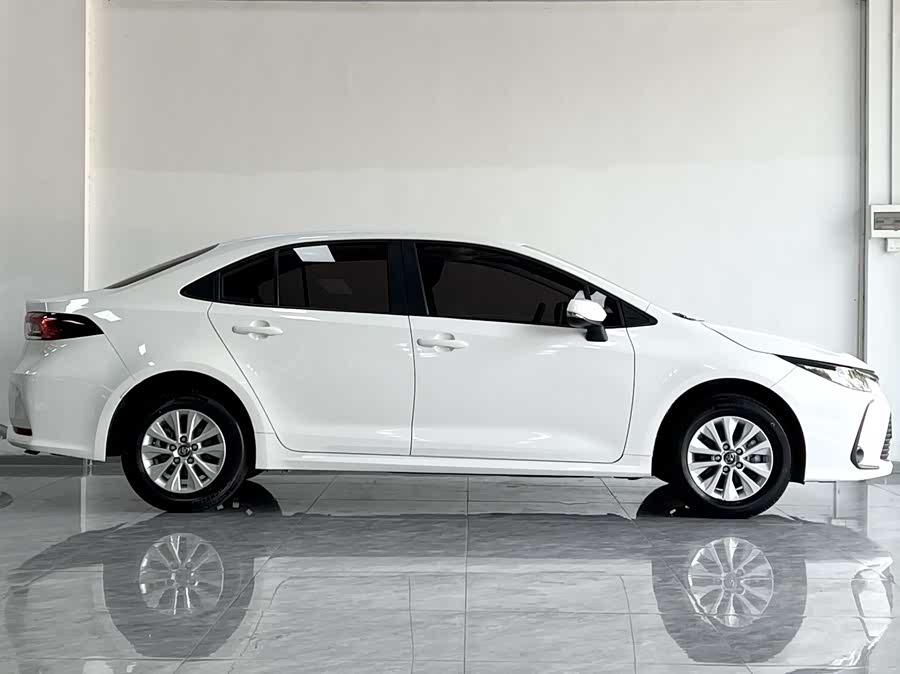 Toyota Corolla 2023 car image #8