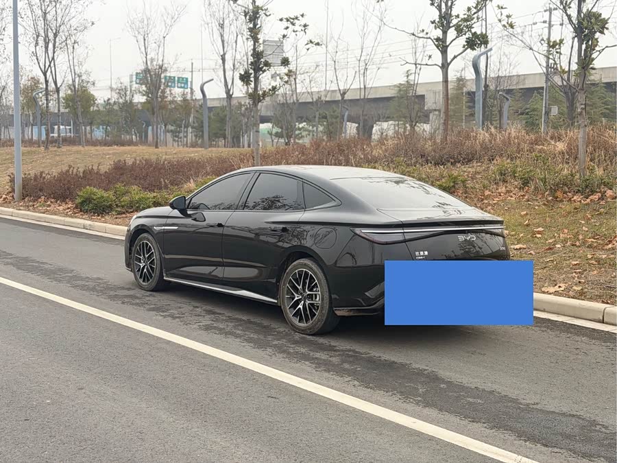 BYD Seal 07 DM-i 2024 car image #8