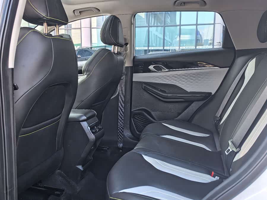 GEELY Coolray 2023 car image #8