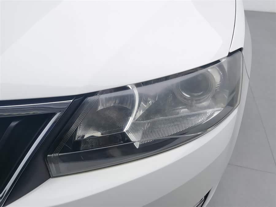 斯柯达 昕锐 2013 汽车图片 #8