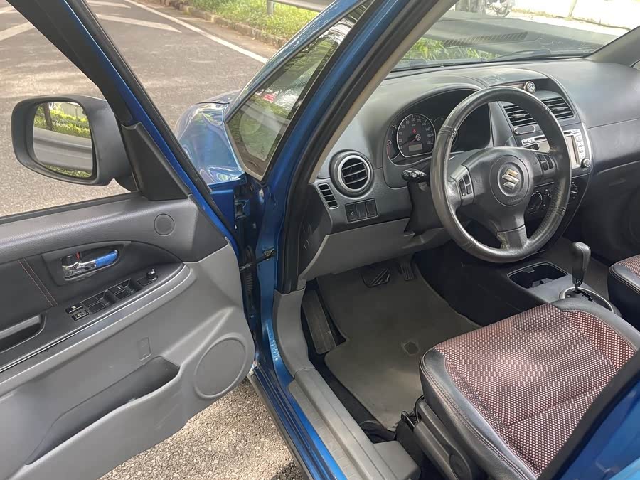 铃木 天语 SX4 2011 汽车图片 #8