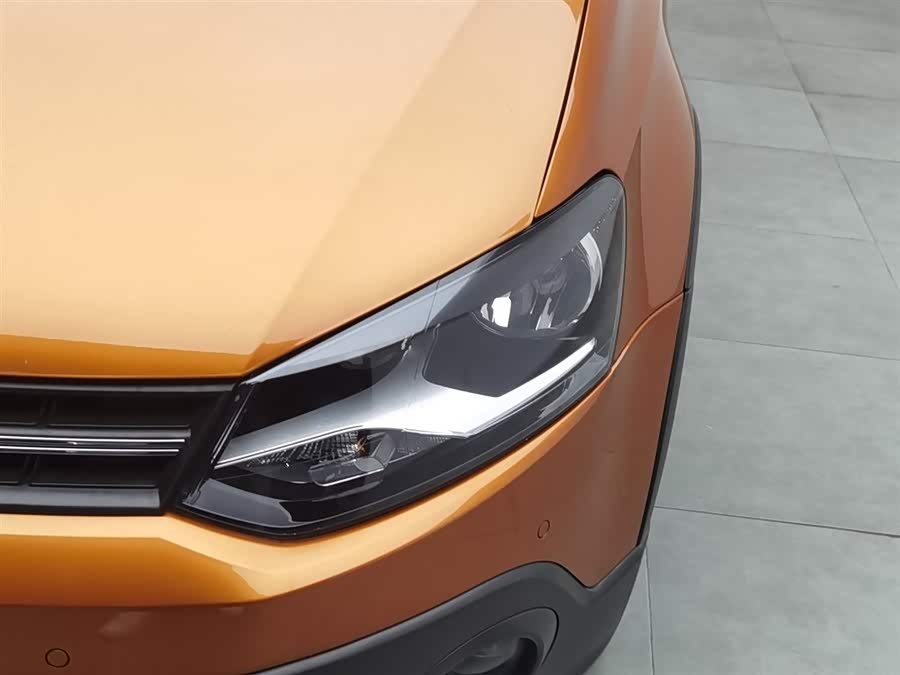 Volkswagen Polo 2019 car image #8