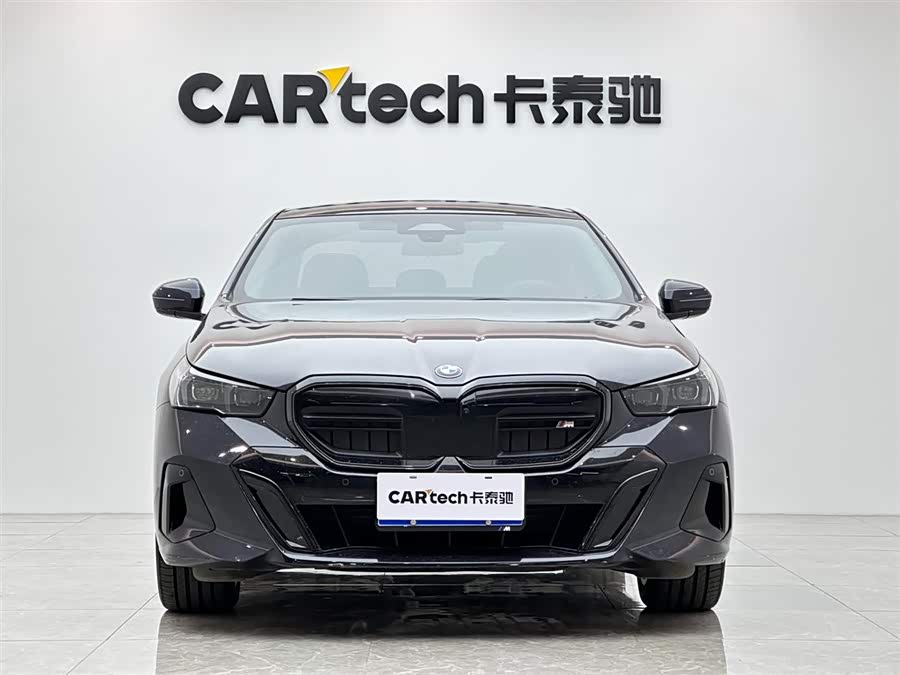 BMW 5 Series 2024 #8 BMW 5 Series 2024 car image #8