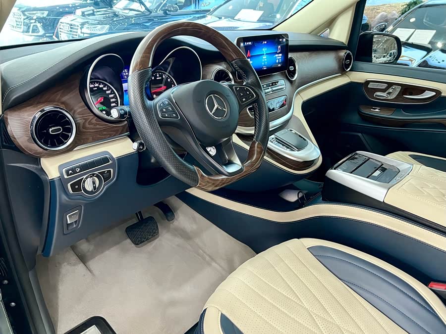 Mercedes-Benz V Class 2022 #8 Mercedes-Benz V Class 2022 immagine di auto #8