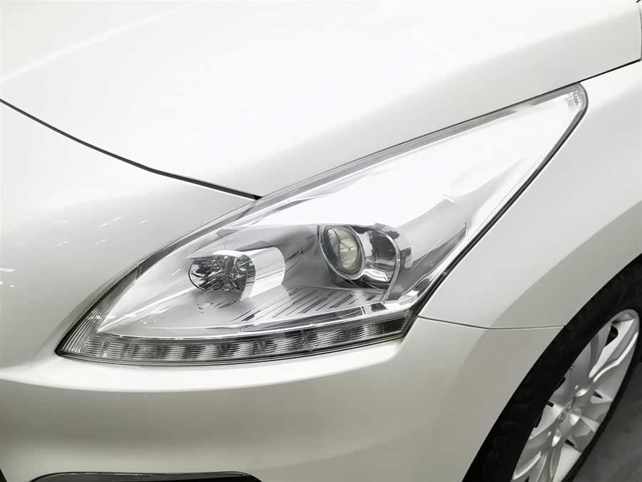 Peugeot 3008 2015 car image #8
