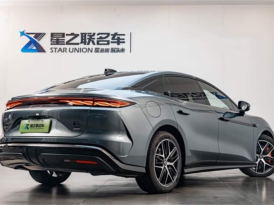 BYD HanL 2025 immagine di auto #8