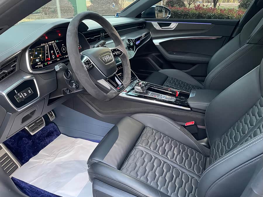 Audi RS 7 2021 car image #8