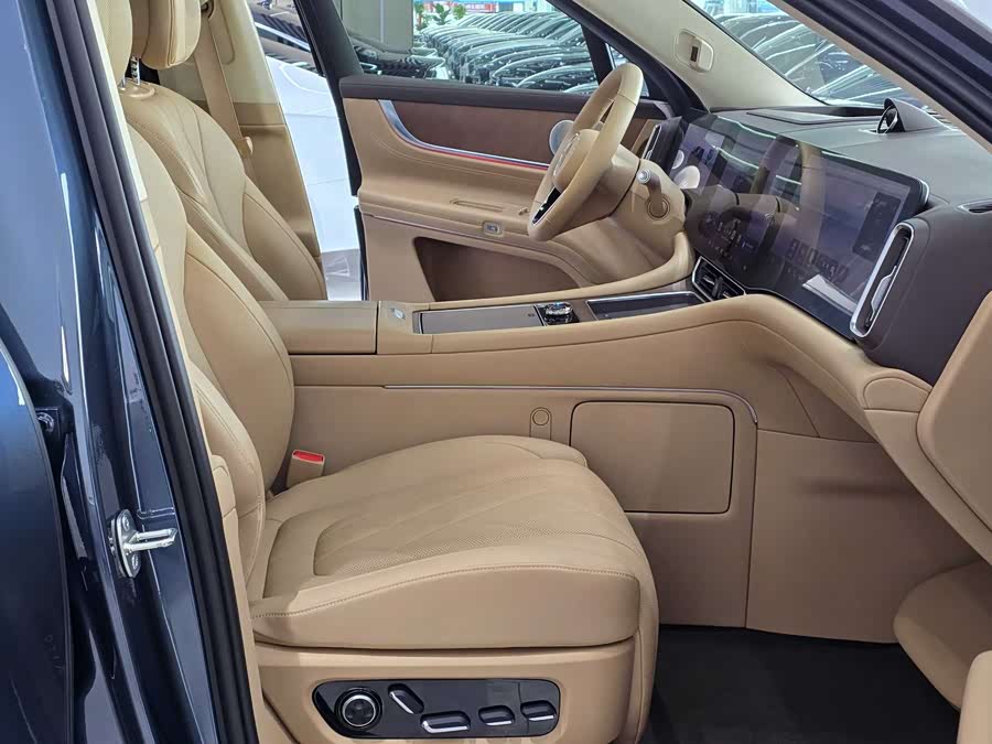 2024 car image #8