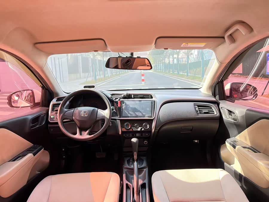 Honda City 2017 صورة سيارة #8