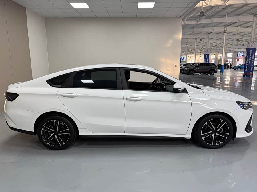 GEELY Binray 2022 car image #8