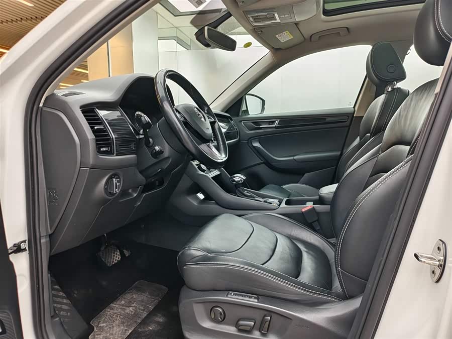 Skoda Kodiaq 2018 car image #8