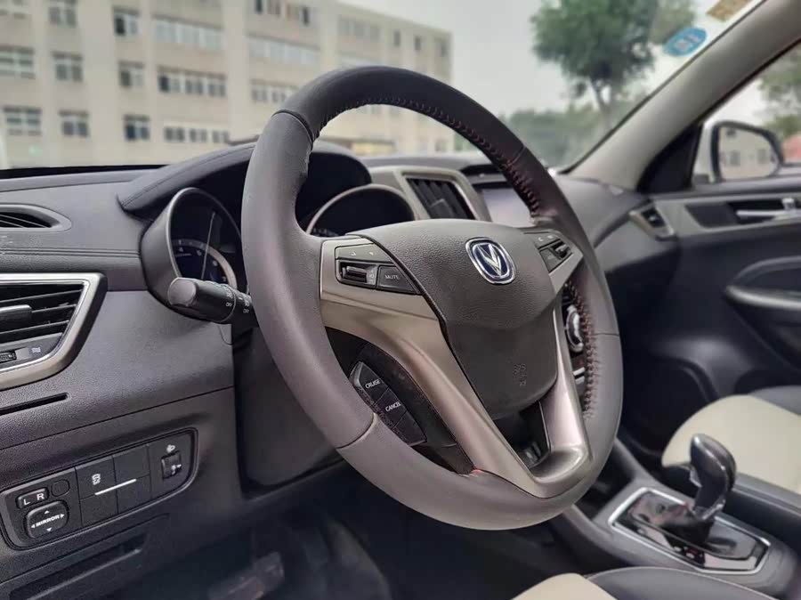 Changan CS35 2017 car image #8