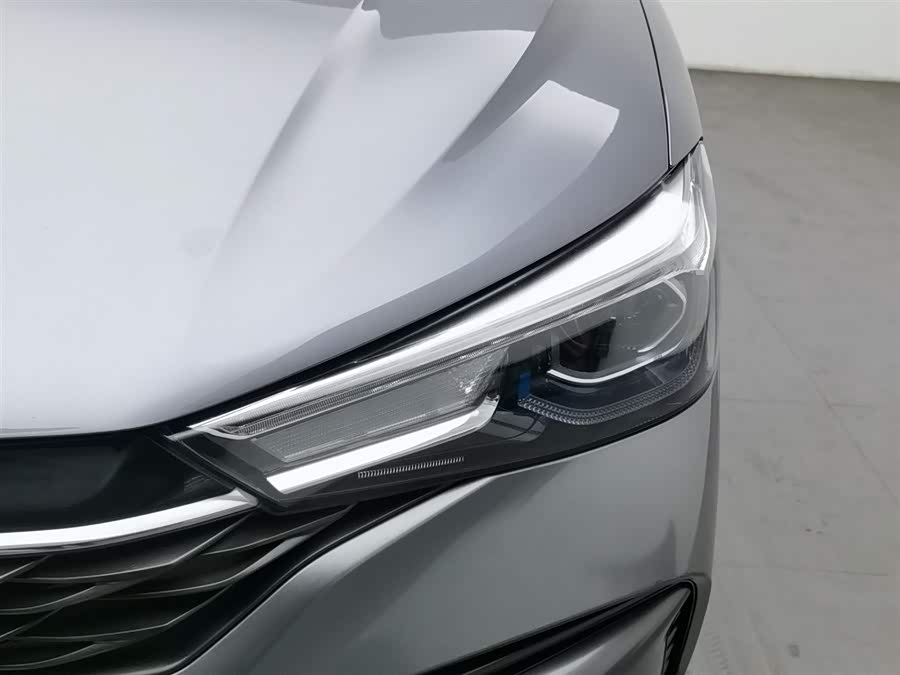 Roewe i5 2022 car image #8