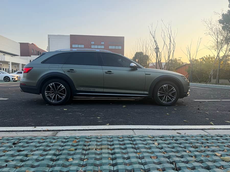 Audi A4 (Imported) 2018 #8 Audi A4 (Imported) 2018 car image #8