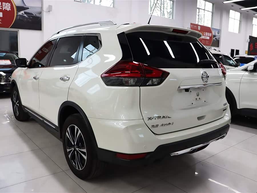 Nissan X-Trail 2020 car image #8